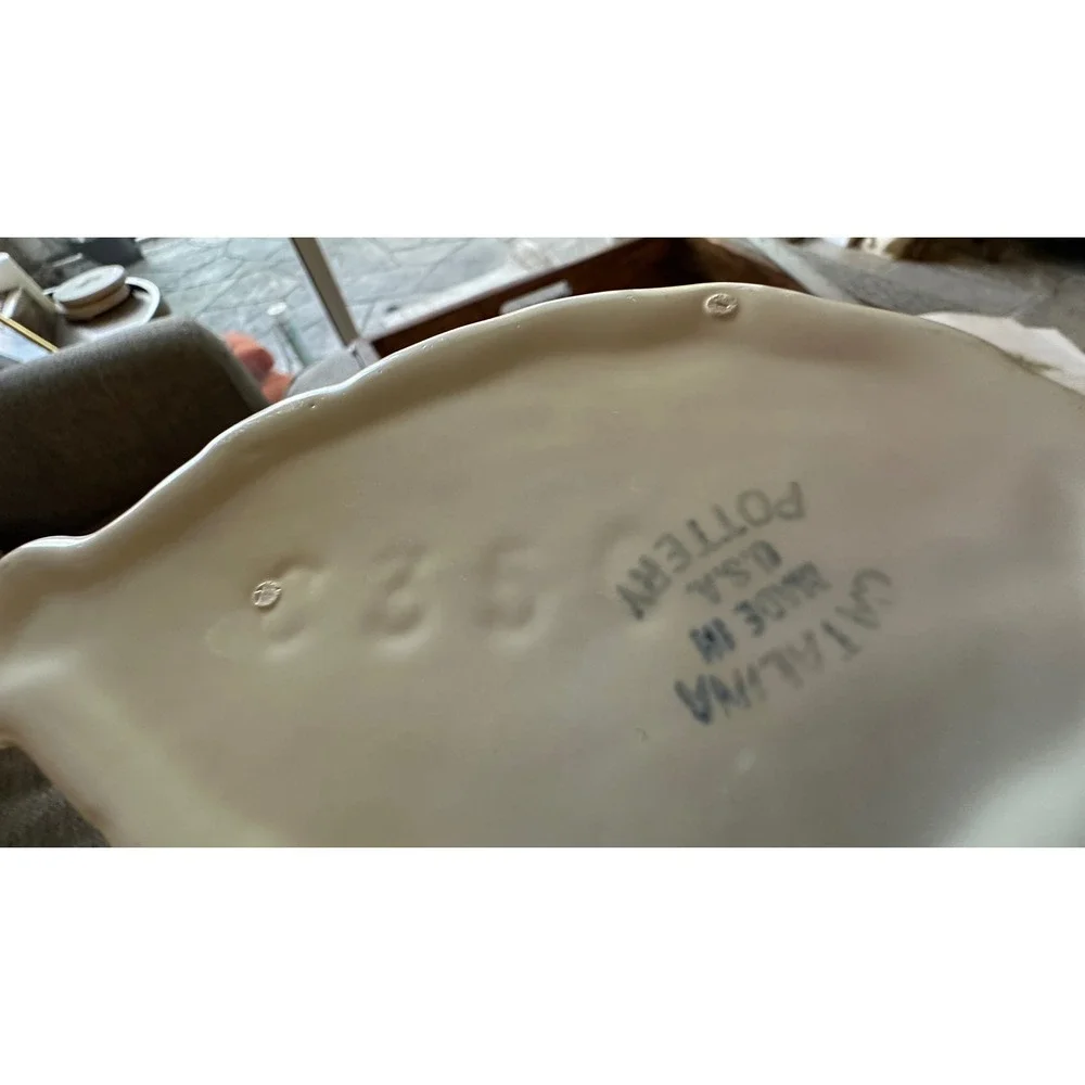 Vintage Catalina Pottery Cornucopia Shell Vase Pink Interior Cream Glaze 325 USA
